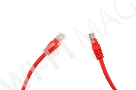 Кабель патч-корд Masterlan patch cable UTP, Cat5e, 0.5 м, неэкранированный, красный