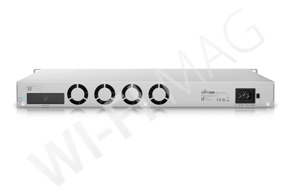 Ubiquiti UniFi Switch Pro Aggregation, управляемый с 28-портами SFP+10G и 4-мя портами SFP28 25G коммутатор