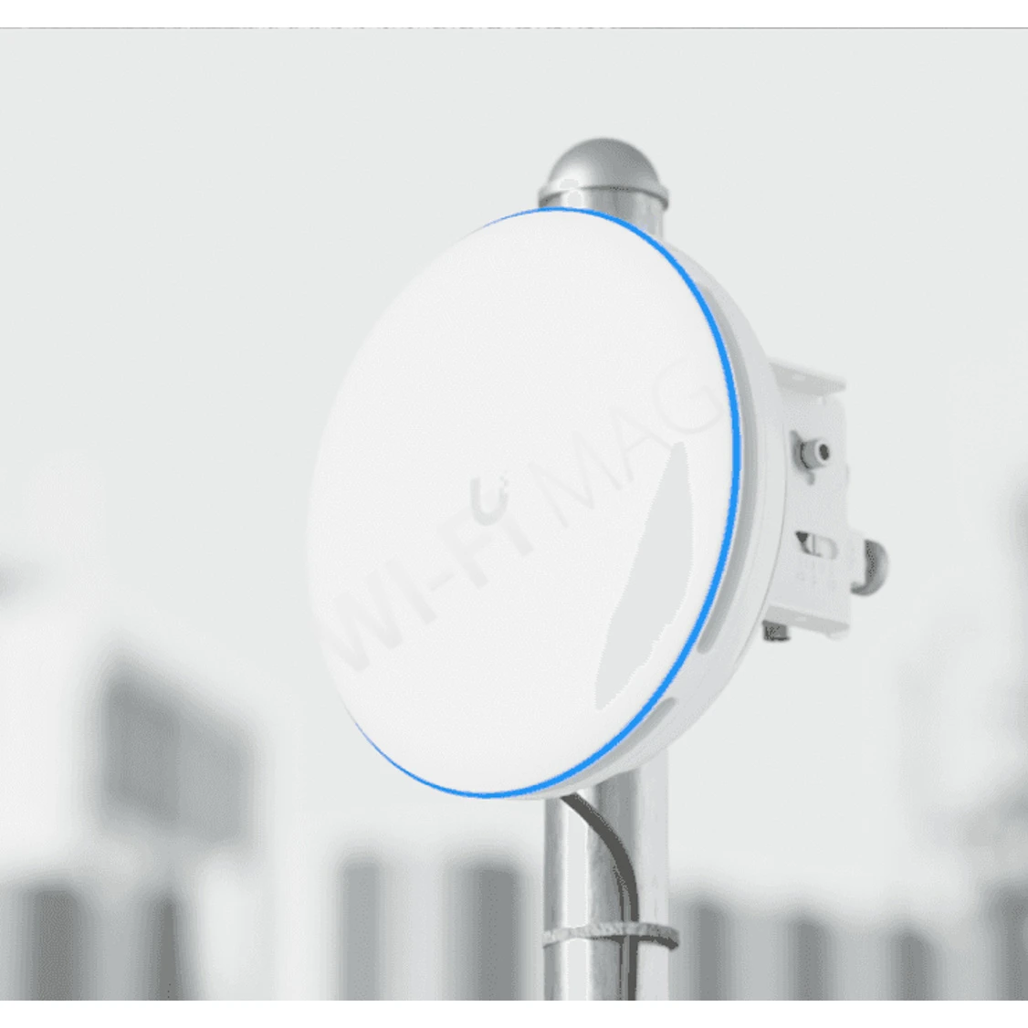 Ubiquiti UniFi Building Bridge XG (1-pack) антенна панельная активная (1 штука)