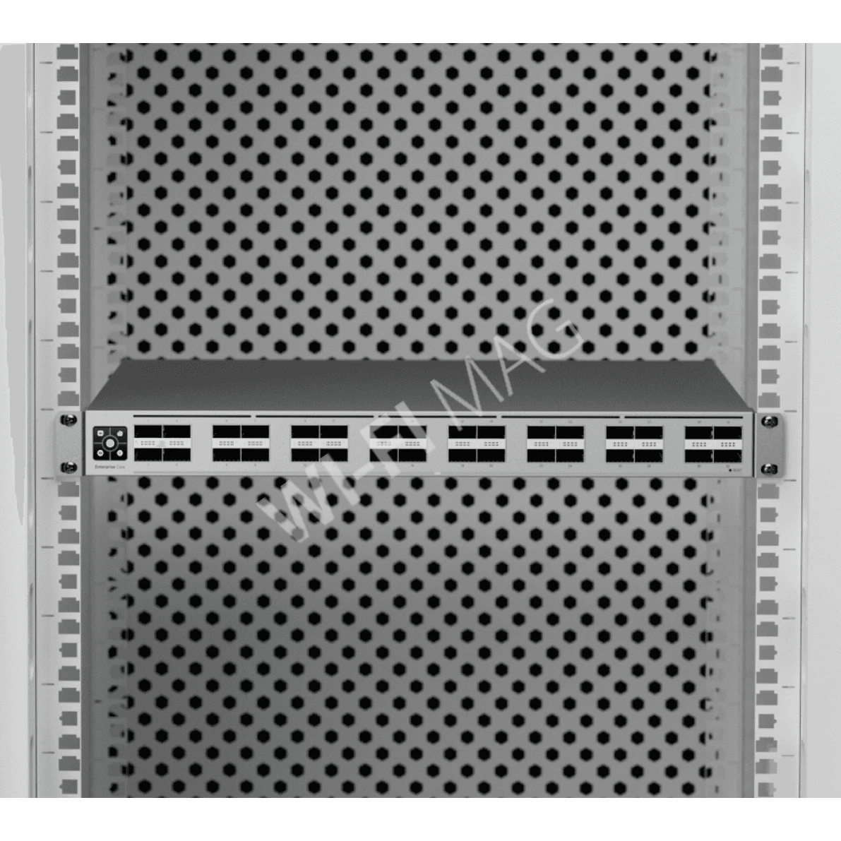 Ubiquiti UniFi Enterprise Campus Switch Core 3,2 Тбит/с, 34-портовый (32 QSFP28) Etherlighting коммутатор