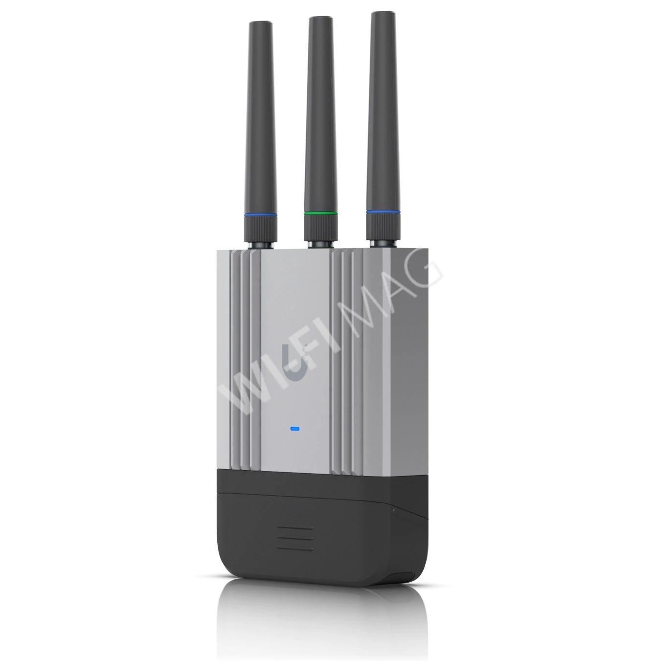 Ubiquiti UniFi Mobile Router Industrial, уличный промышленный мобильный маршрутизатор