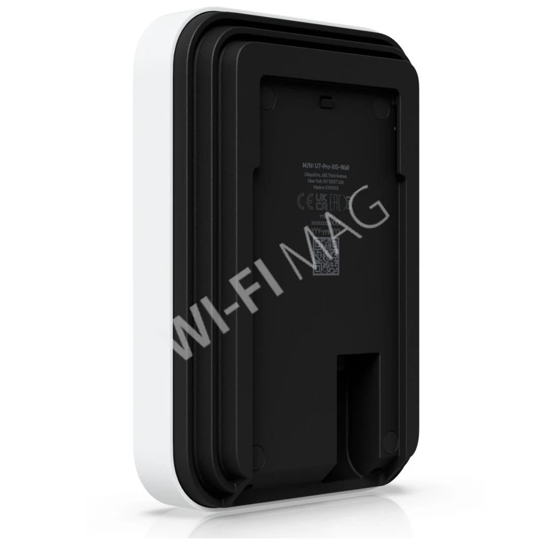 Ubiquiti U7 Pro XG Wall, трехдиапазонная настенная точка доступа Wi-Fi 7 с 6 пространственными потоками