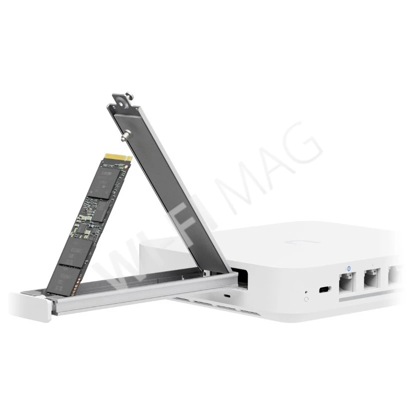 Ubiquiti M.2 SSD Tray, металлический монтажный крепеж для Cloud Gateway Max и Fiber