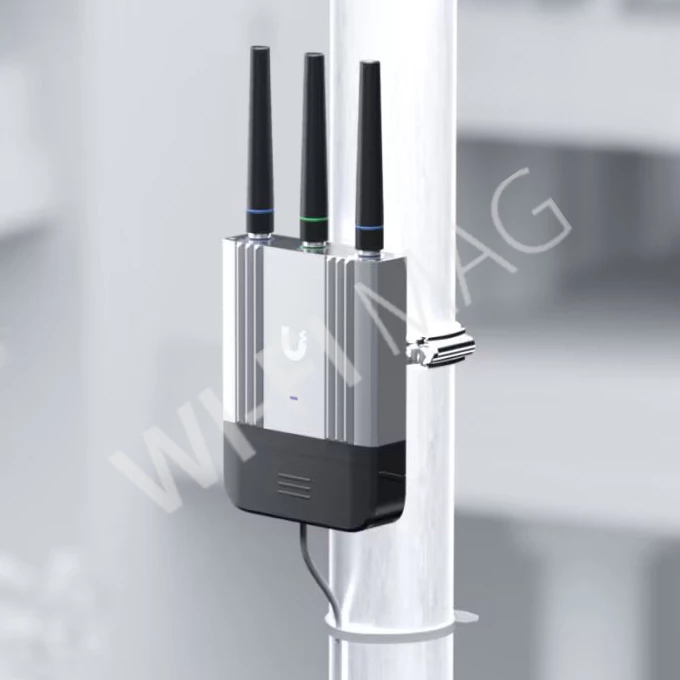 Ubiquiti UniFi Mobile Router Industrial, уличный промышленный мобильный маршрутизатор