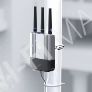 Ubiquiti UniFi Mobile Router Industrial, уличный промышленный мобильный маршрутизатор