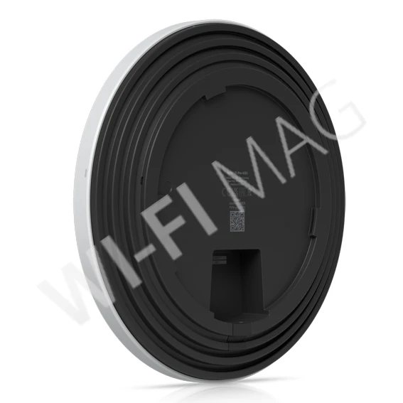 Ubiquiti U7 Pro XGS, трехдиапазонная потолочная точка доступа Wi-Fi 7 с 8 пространственными потоками